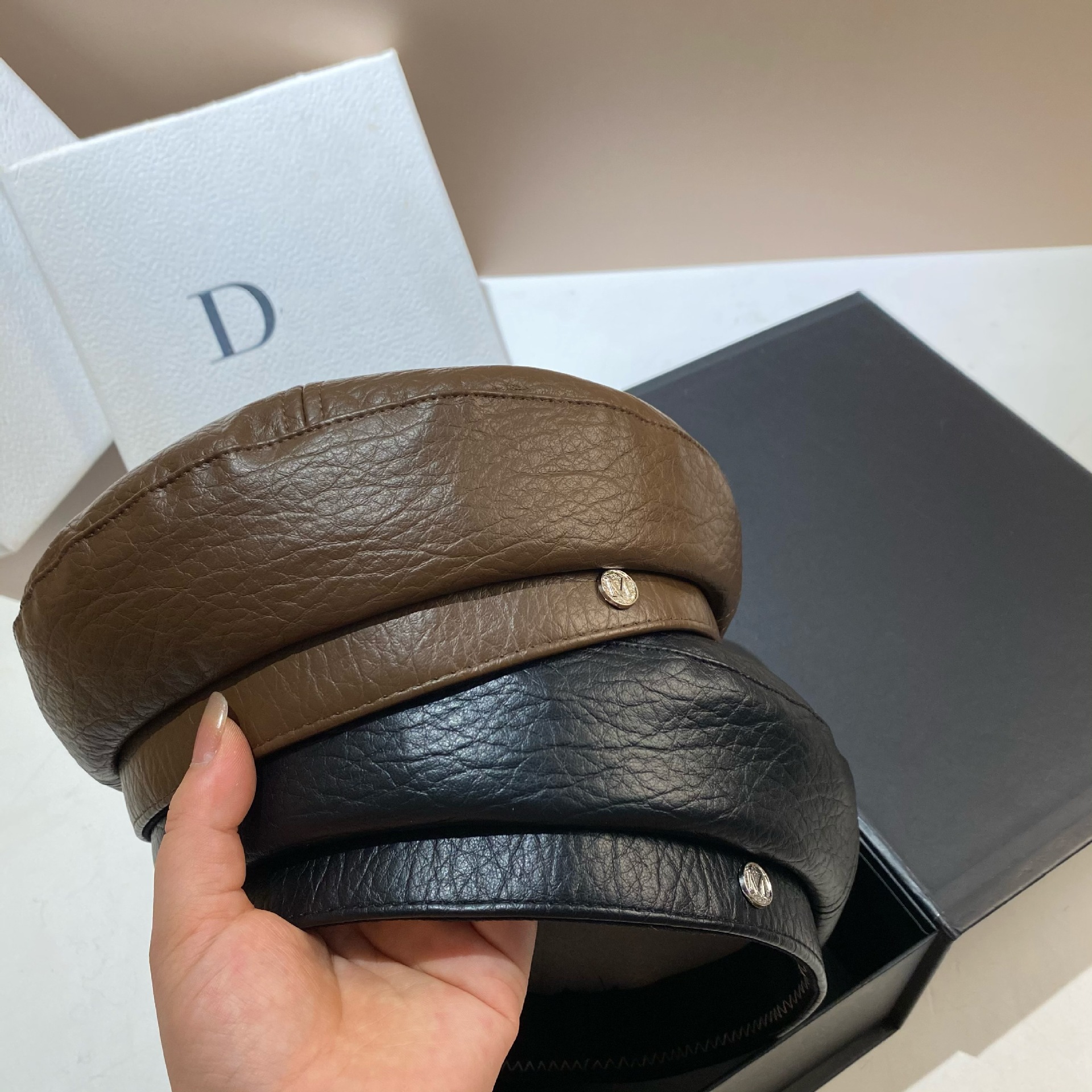 PU Leather Beret Caps Women Fa - Snapback Hat Flat reseña y precio